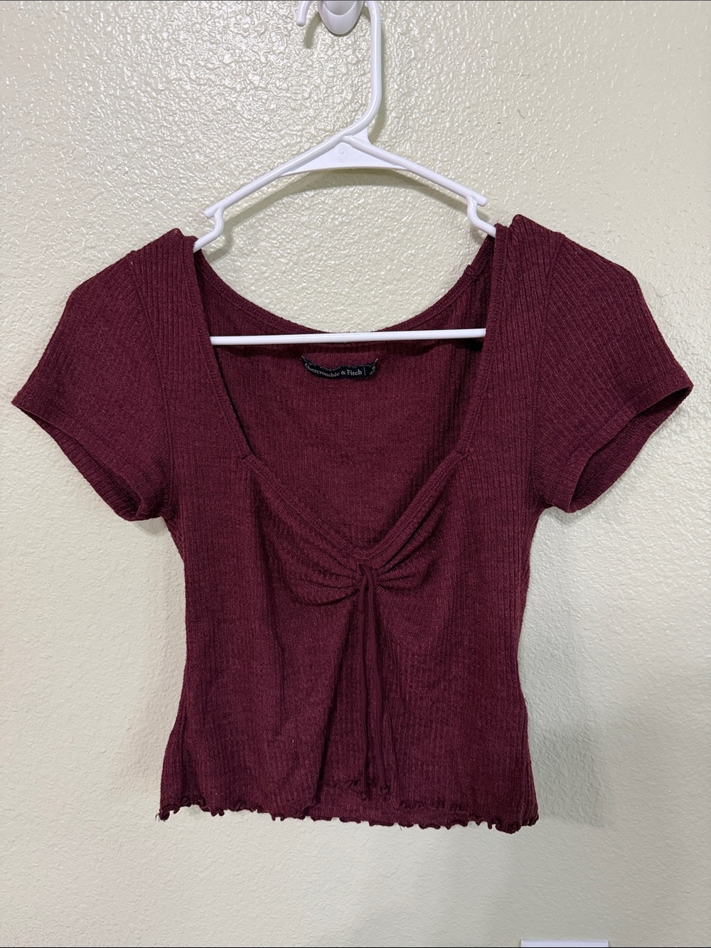 Abercrombie & Fitch Ribbed Twist-Front Short Sleeve Top - Wine